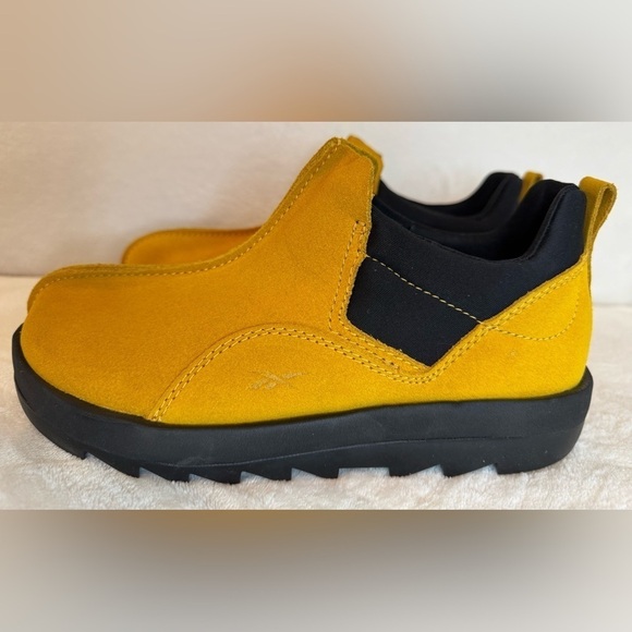 NEW Reebok Classics Men’s Beatnik Moc Yellow Rare Limited Edition Shoes Size 7 - Picture 4 of 10